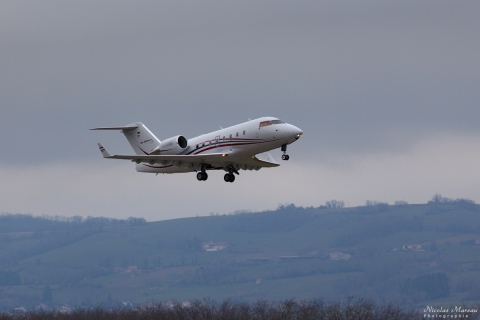 Bombardier Challenger 604