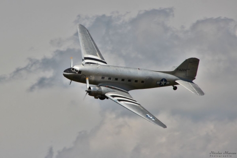 Douglas DC3 / C47 / Dakota  F-AZOX
