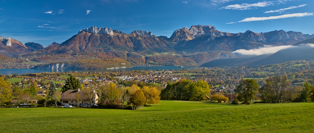 Panorama Lac d'Annecy avec la Tournette 
