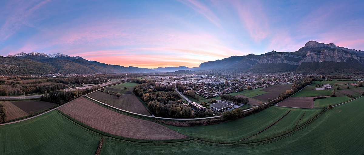 Panorama vallée du Grésivaudan  au coucher du soleil - Isère